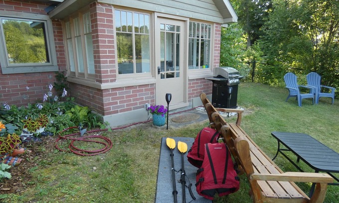 Ellsworth Apartment | Lily Pad Suite on Chain of Lakes in Up North Michigan