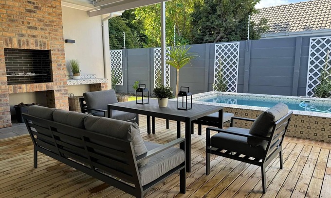 Alphen Cottage | Lime Tree CottagenDesigner 3 Bedroom Cottage in Constantia with a splash-pool