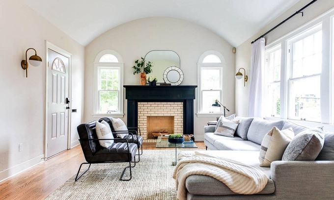 Central Oklahoma City House | Lincoln Terrace Tudor, Blocks from OU Medical/Capitol, Near Downtown, CHK Arena