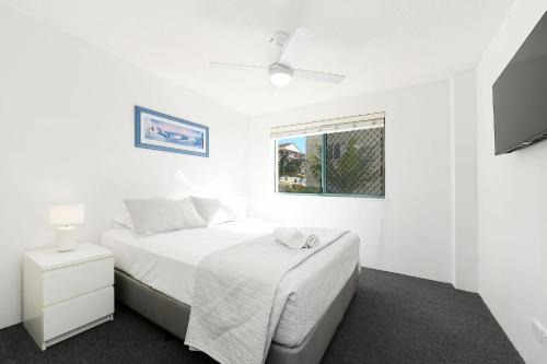 Kings Beach Apartment | Lindomare Unit 6, 11 Orvieto Tce, Kings Beach