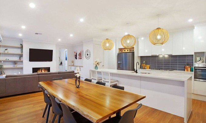 Flinders Park House | Linear Park Living - Brand New 4 Bed Family Home