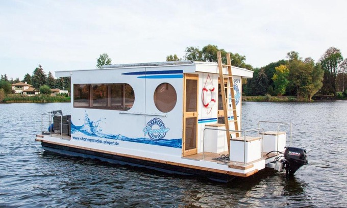 Priepert Boat Rental | Lisa Boot 2
