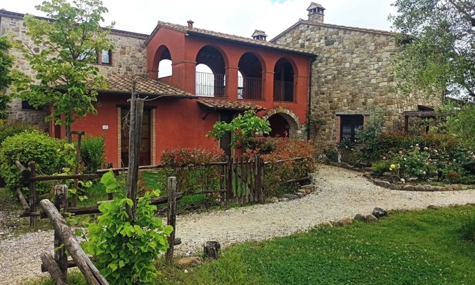 Fratta Apartment | Lisa House in the Borgo