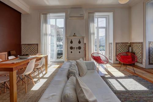 Chiado Apartment | Lisbon Tejo Apartment Best Location with River View