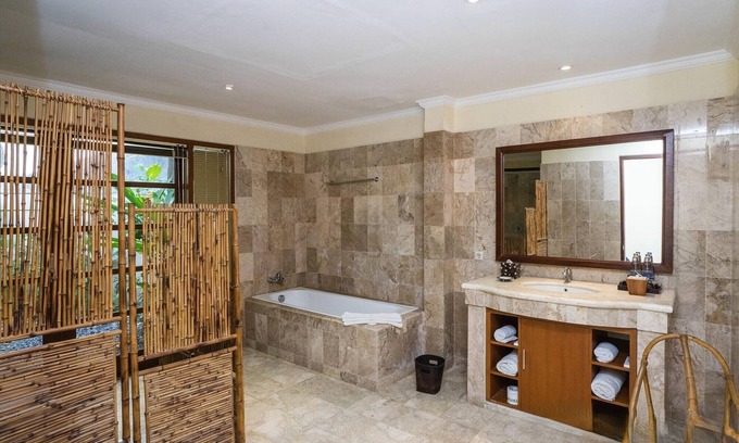 Sayan Villa | listing Not used