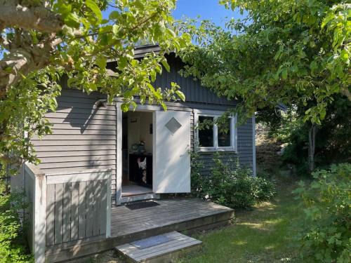 Varmdo House | Litet modernt fristående hus i Skärgården på Värmdö, Stockholm