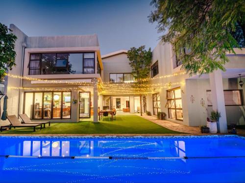 Windhoek Bed & Breakfast | Little Forest Garden Retreat