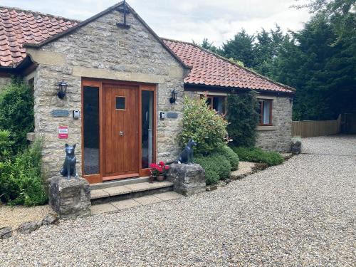 Lockton House | Little Fox Cottage