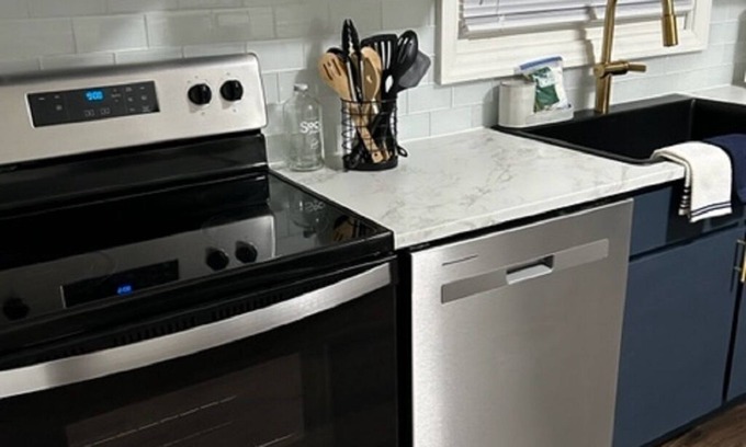 Northshore Triangle House | Little Irish Charmer House