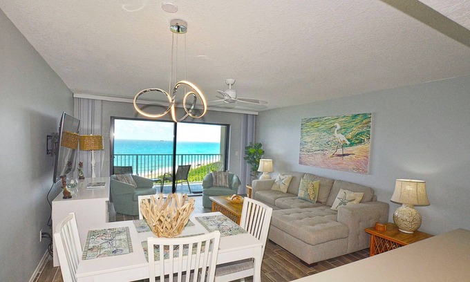 Stuart House | Little Lighthouse Loft