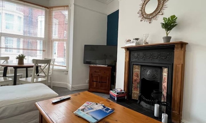 Southsea Apartment | Little Southsea Flat