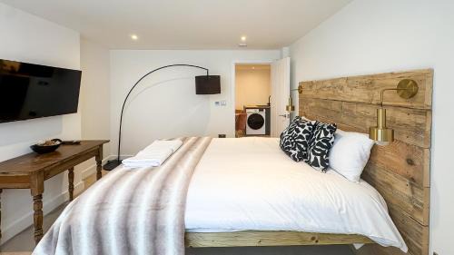 Staple Hill Apartment | Little Sunshine by STAE-Homes