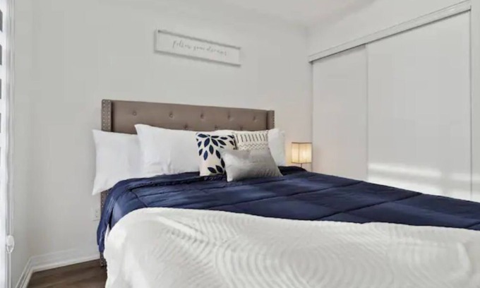 Pickering House | Live Lavishly: Modern 2B/2B + Office, 5G, Parking