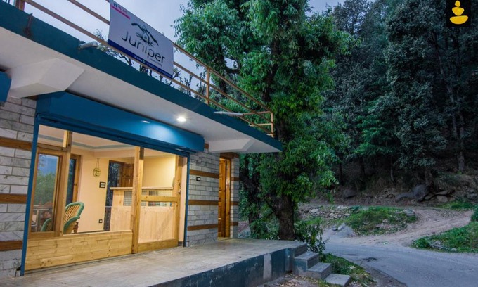 Manali House | LivingStone Valley View Homestay Manali