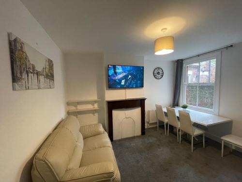 Gravesend House | Livingwell Home