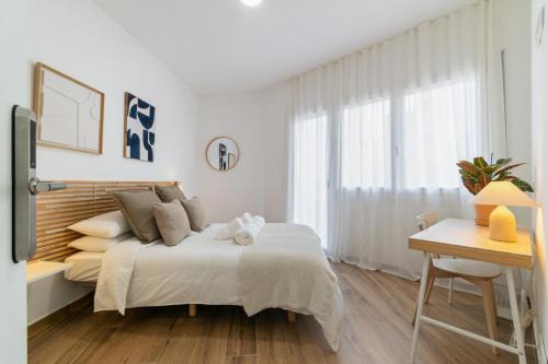 Collblanc y La Torrassa Hotel | Livinn House - Self Check in