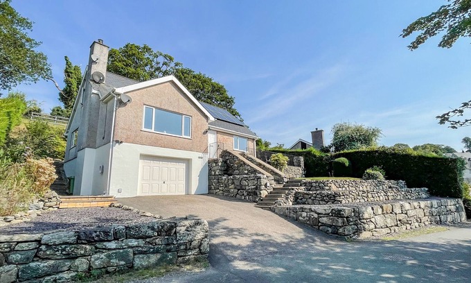 Dolgellau Cottage | LLEIFIOR, pet friendly, country holiday cottage in Dolgellau