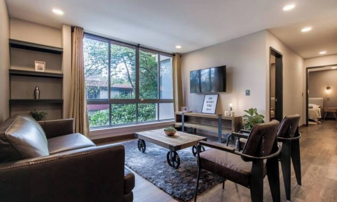 Zona Rosa Apartment | Lleras Park 202 Medellín Fun-business-pleasure