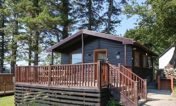 Brynrefail Other | LLETY'R BUGAIL, pet friendly, character holiday cottage in Waunfawr