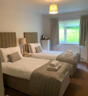 Newport Hotel | Llwyngwair Manor, Newport, PEMBROKESHIRE