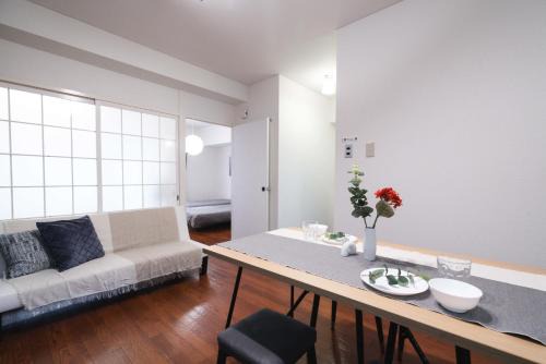 Kobe City Centre Apartment | LN12 Arietta 三ノ宮駅徒歩10分元町エリアの交通至便貸切2DK room