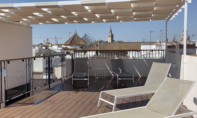 Santa Catalina Apartment | LN2 2BD+2BTH Shared terrace with pool + Wheel Chair Friendly apartment