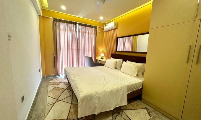 Bambalapitiya Apartment | Located in Colombo, a few steps from Kollupitiya Beach