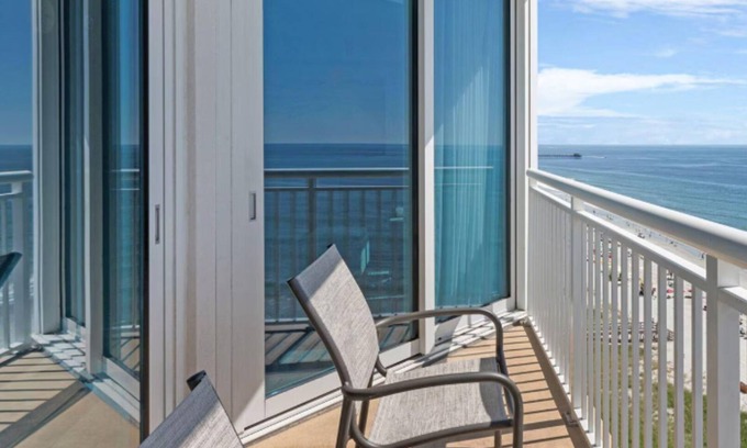 Ash Resort | Located On Cherry Grove Beach-Wyndham Towers On The Grove- 3 Bd. Dx. Oceanfront