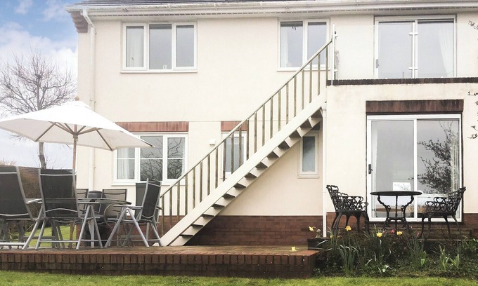 Westleigh Cottage | Located within a mile of Bideford Quay and 4 miles from Westward Ho.