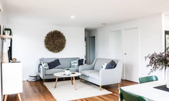 Merimbula House | Lochview - 3 bedroom, pet friendly home with views