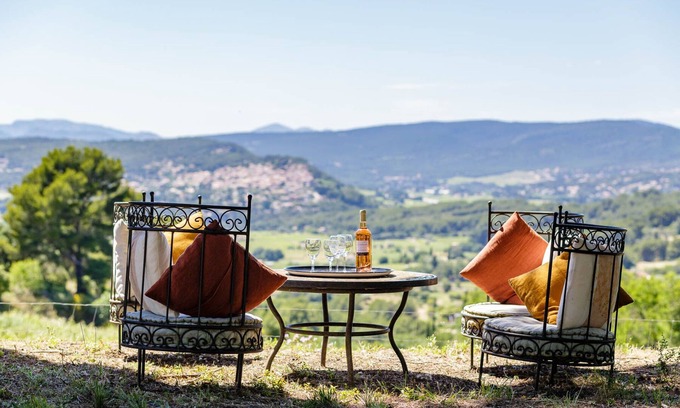 Le Beausset House | Lodges Park Castellet Provence