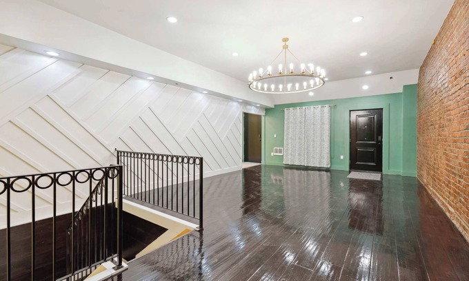 West Philadelphia Apartment | Lodgyy - Charming Double-bed suite