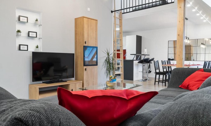 Lochtrop Apartment | Loft E-Bike-Garage Fussbodenheizung Skigebiete nah