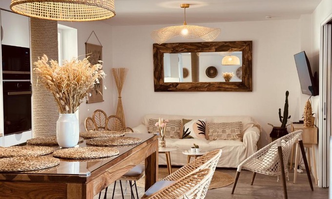 Saint Nicolas - Charles III - Ville vieille - Trois Maisons - Leopold Apartment | Loft Menorca & Spa 5 étoiles au cœur de Nancy