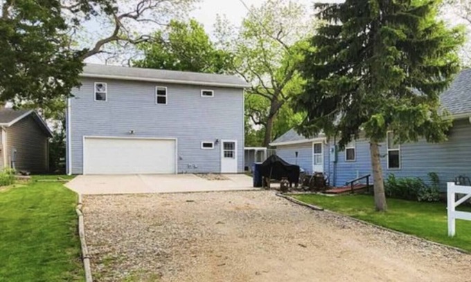 Spirit Lake House | Loft Oasis:Fam+Pet,Friendly,Big Spirit Lake