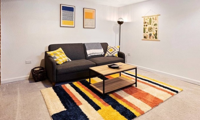 Sunnyside Apartment | Loftium | Pristine Guest Suite in Beautiful Sunnyside!