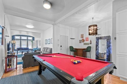 Gay Village Apartment | Lofty Urban Duplex Two Story Getaway