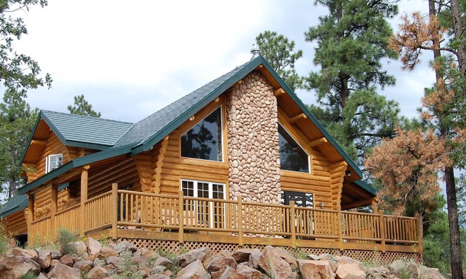 Williams Cabin | Log Cabin Forest Home
