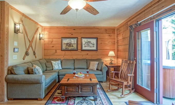 Snowshoe House | Loggers Run 11: 5 Bedrooms, 3.5 Baths