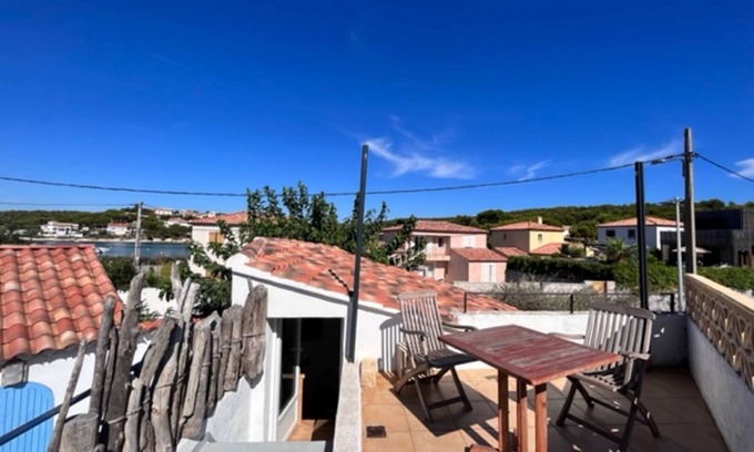 Martigues Apartment | Logis de pêcheur 20 m de la mer