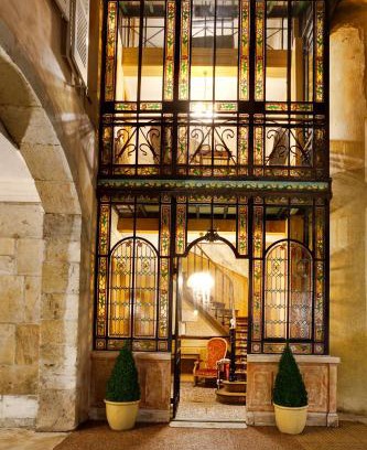 Beaune Hotel | Logis Hôtel Belle Epoque