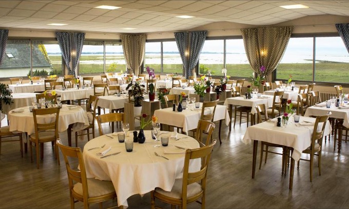 Le Vivier-sur-Mer Hotel | Logis Hôtel Le Bretagne