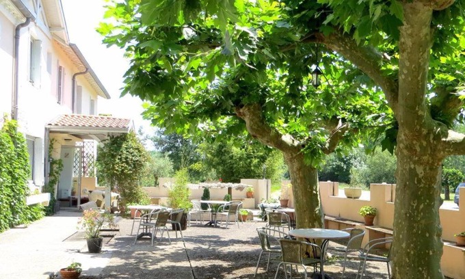 Prechacq-les-Bains Hotel | Logis Hôtel Le Clos Pité