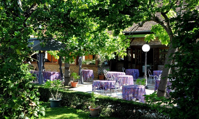 Parigny Hotel | Logis Hôtel le Dahu