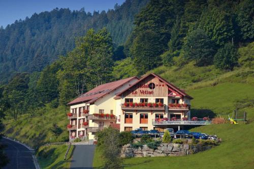 Le Valtin Hotel | Logis Hôtel Le Vétiné