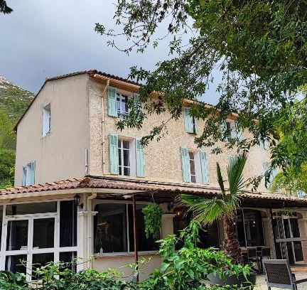 Gemenos Hotel | Logis Hôtel & Restaurant du Parc