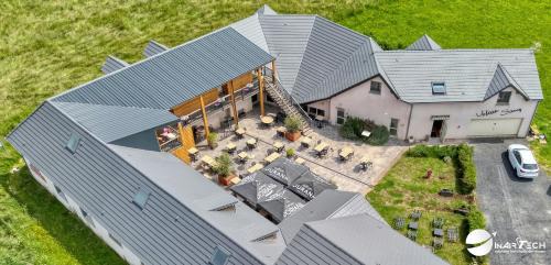 Nebouzat Hotel | Logis Hôtel Volcan Sancy