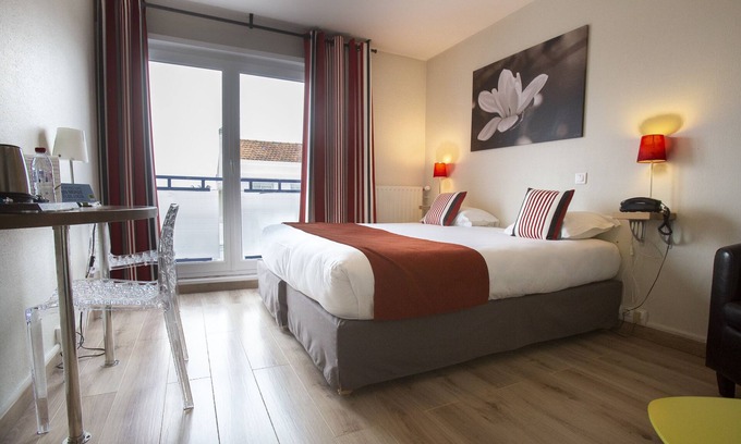 Angouleme Hotel | Logis Hotel Epi d'Or