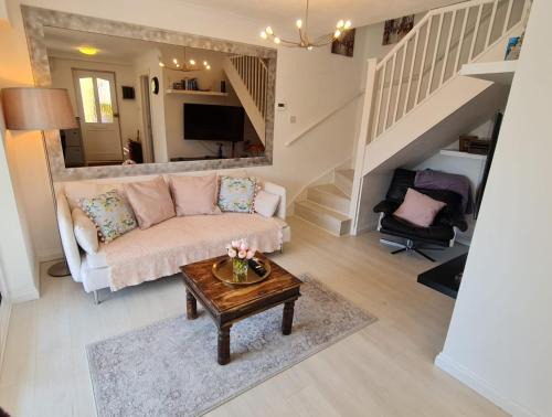 Heathfield Villa | Lomond Gardens Place