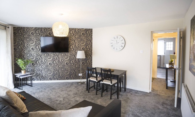 Tollcross Apartment | Lomond Serviced Apartments - Emirates